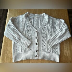 Anthropology woman’s medium white ivory cable knit sweater button cardigan boho